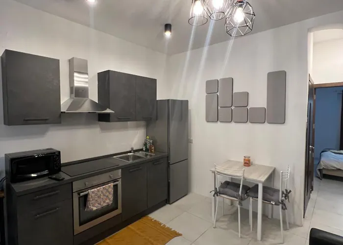 Cozy Nest: A Tiny Charm Maisonette * Sliema