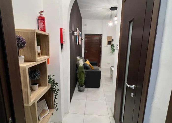 Cozy Nest: A Tiny Charm Maisonette