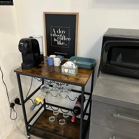 Cozy Nest: A Tiny Charm Maisonette *